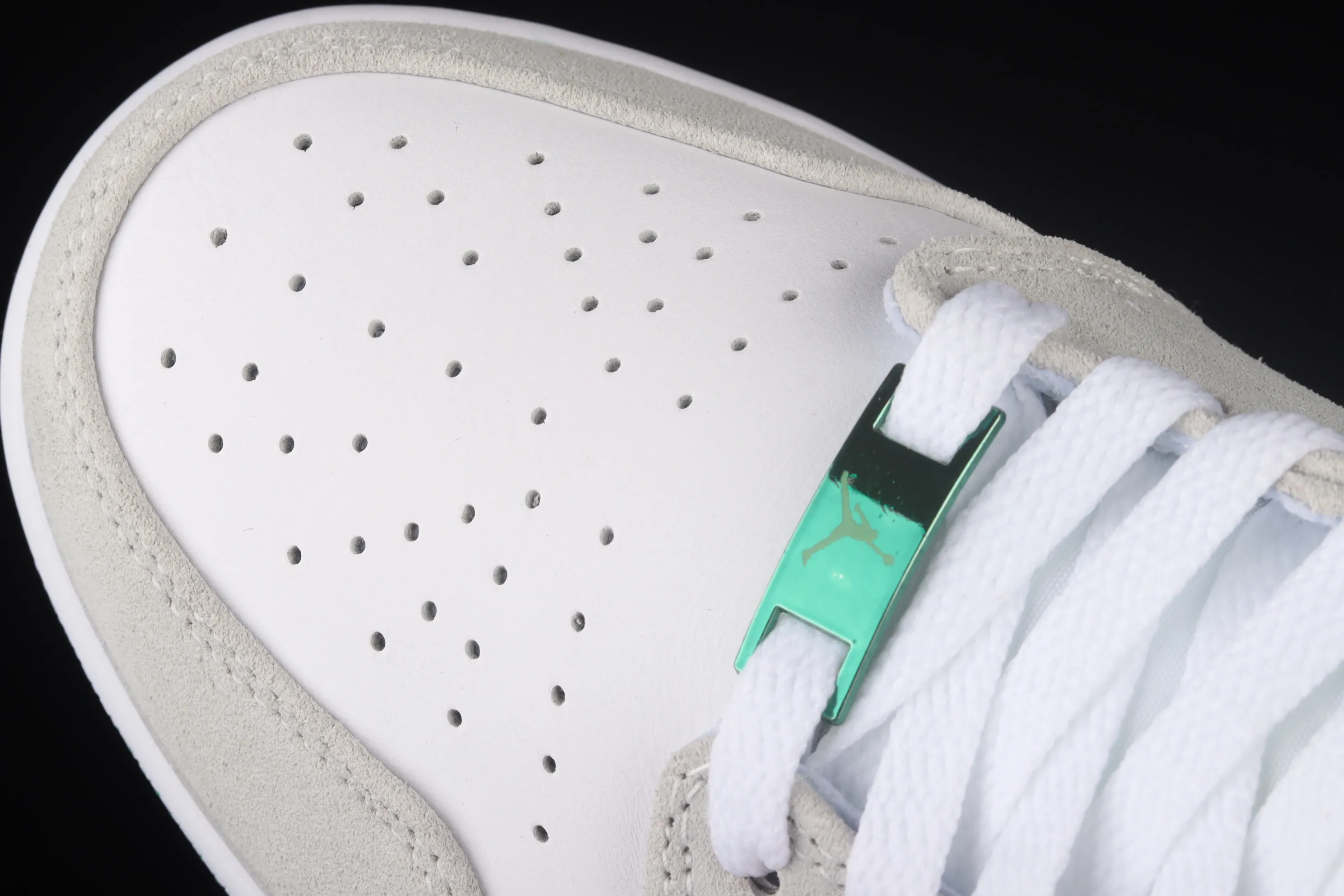 All categories Air Jordan Jordan series basketball shoes Air Jordan 1 Mid Air Jordan 1 Mid AJ1 Joe 1 meter white green mid-top cultural basketball shoes DC9294-103
